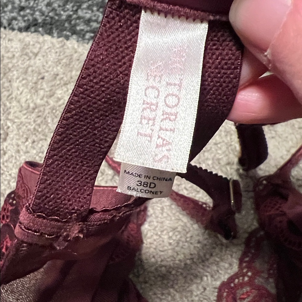 Victoria’s Secret unlined bra with bow, burgundy, size 38D EUC! Vintage 2008 Y2K - Picture 6 of 7